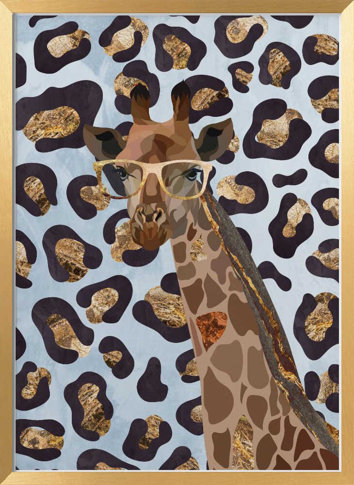 Chic Giraffe With Glasses