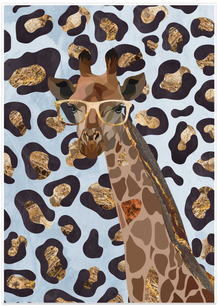 Chic Giraffe With Glasses
